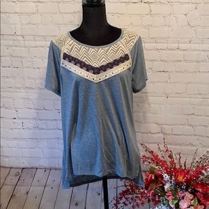 Women’s shirt